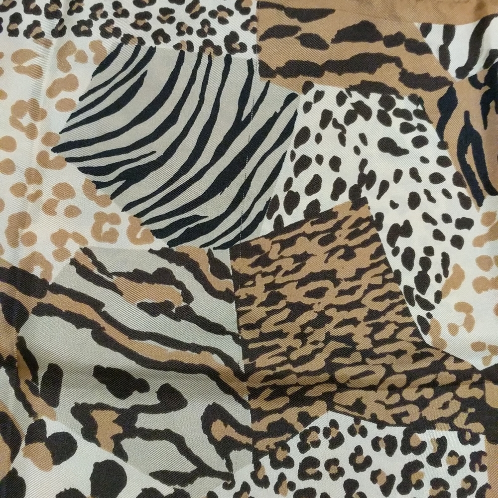 Bill Blass 100% Silk Scarf Animal Print - Picture 10 of 11